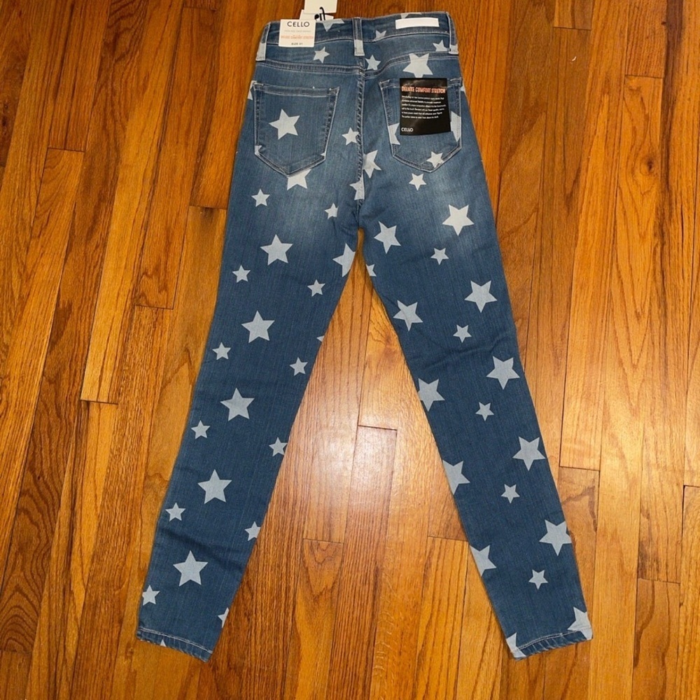 Cello denim jeans w/ stars - size 1 - Picture 3 of 4